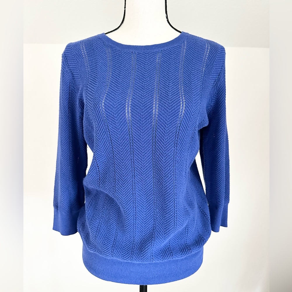 Chicos Size 2 Navy Blue Three-Quarter Sleeve Chevron Knit Sweater